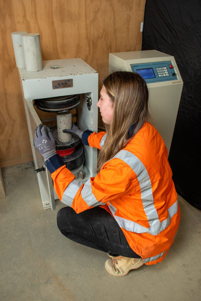 Compression Testing of concrete (2)